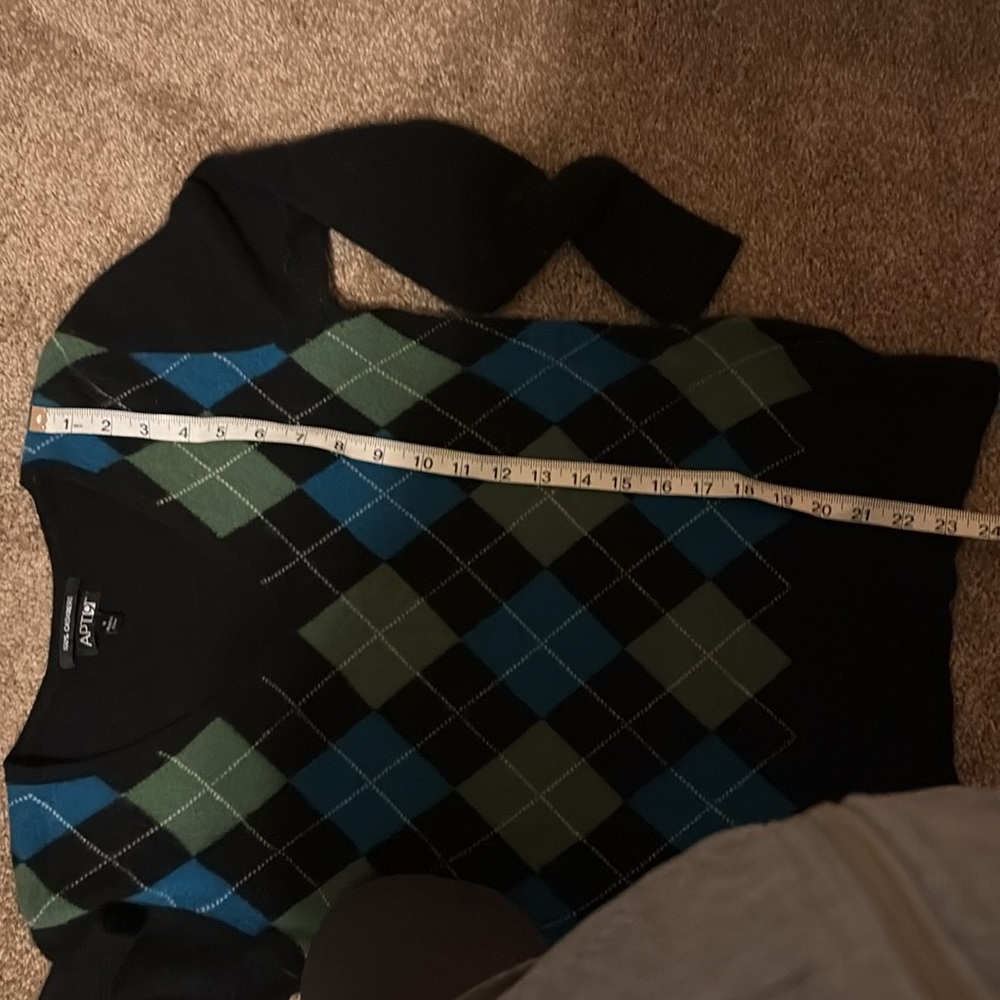 APT 9 Size S 100% Cashmere Argyle Sweater - Picture 8 of 8